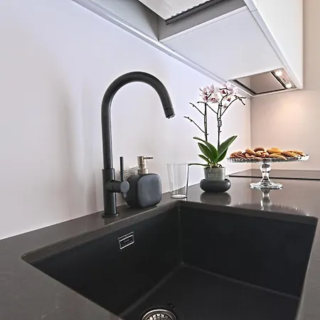 招待所 Civico 4 3*