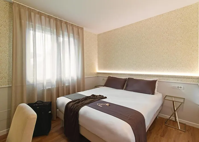 Πανσιόν Civico 4 3*