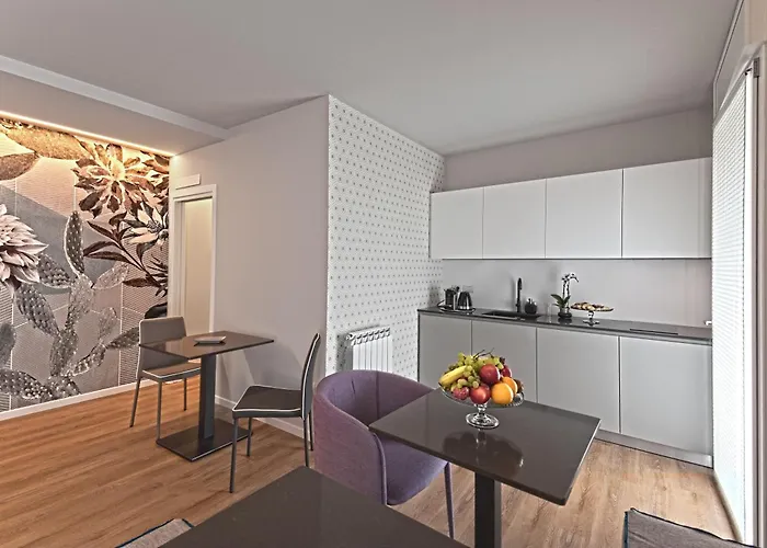 Civico 4 Πανσιόν Conscio